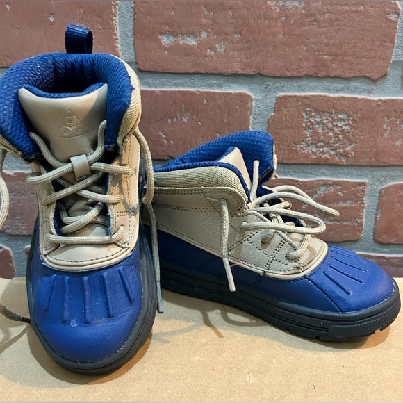 Nike little boys (toddler) duck style boots size US 10C (child) like new! - Picture 4 of 7